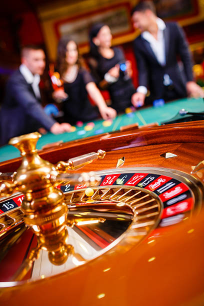 Live-dealer table availability dashboard during peak hours